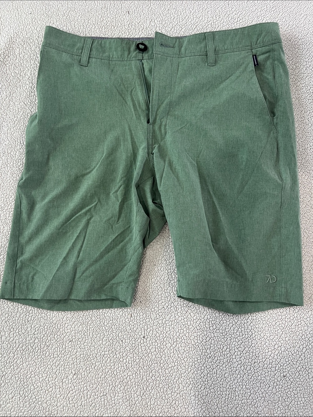 7 Diamonds Men's Sage Green Flat Front Performance Shorts